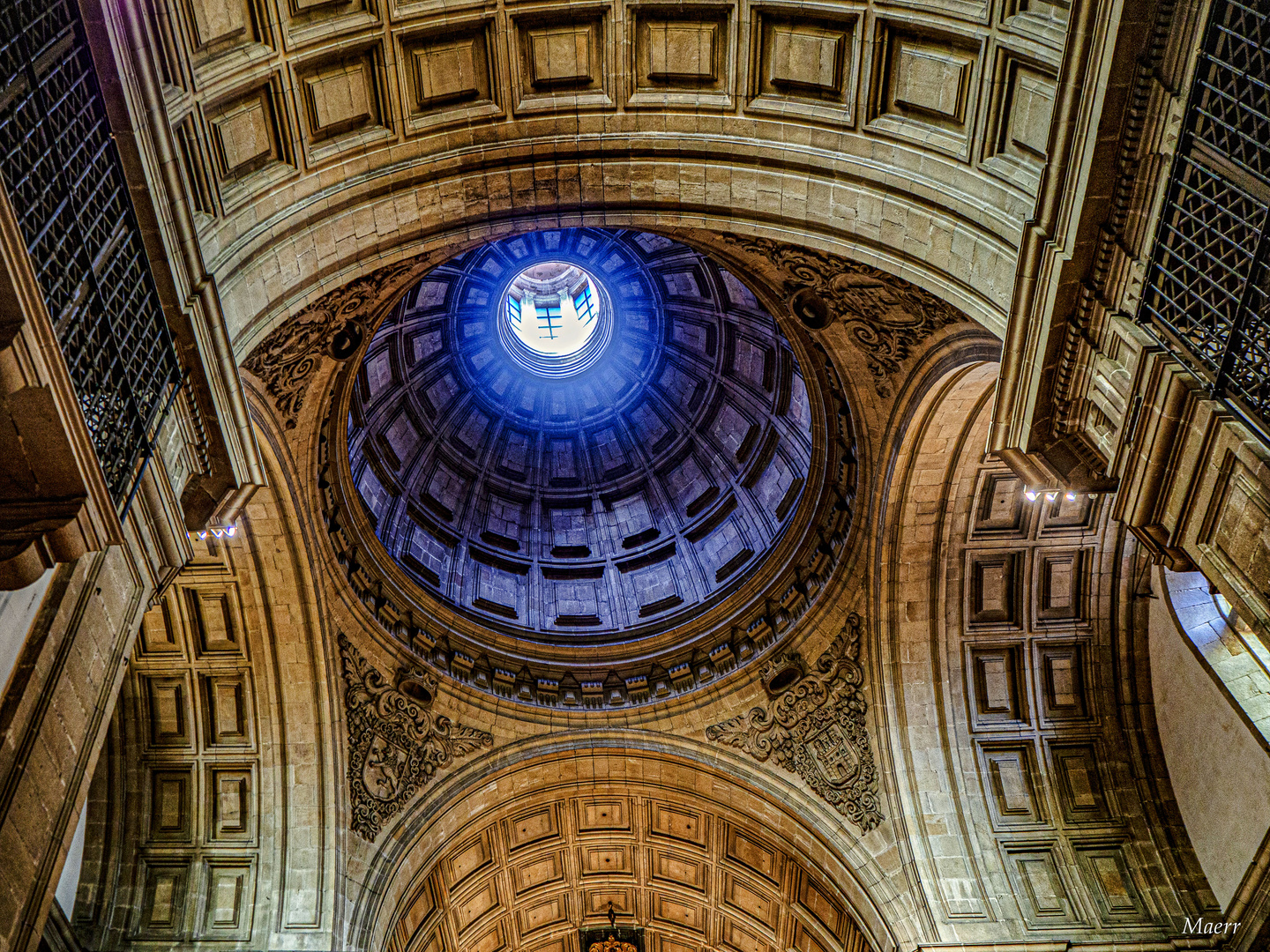  Cúpula de la Iglesia de San Pelayo.