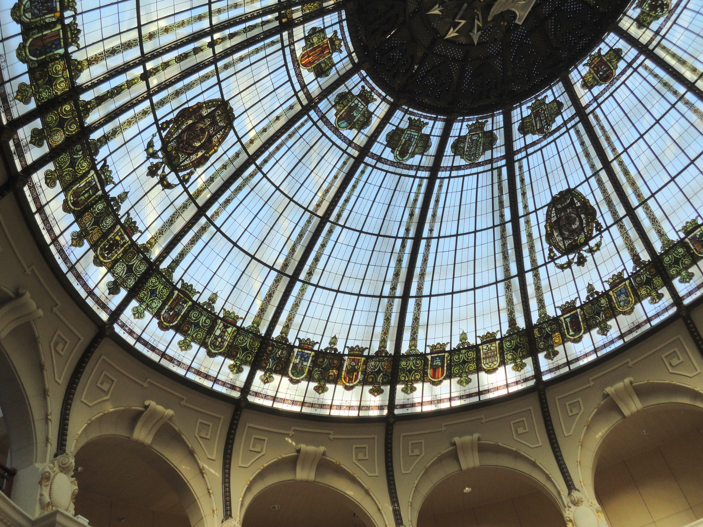 Cúpula vidriada edificio de Correos. Valencia. 3