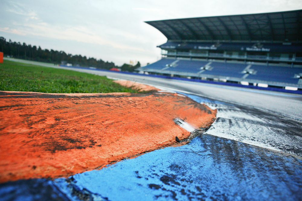 Curbs - Mercedes Tribüne - Hockenheimring