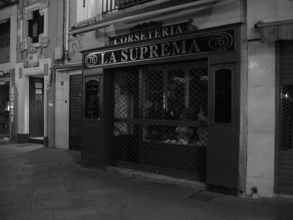 Curiosa tienda con aire tradicional