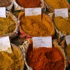 Curry sur le marché de Sarlat