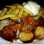 Currywurst Pommes Mayo