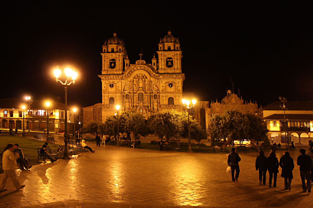 Cusco by night