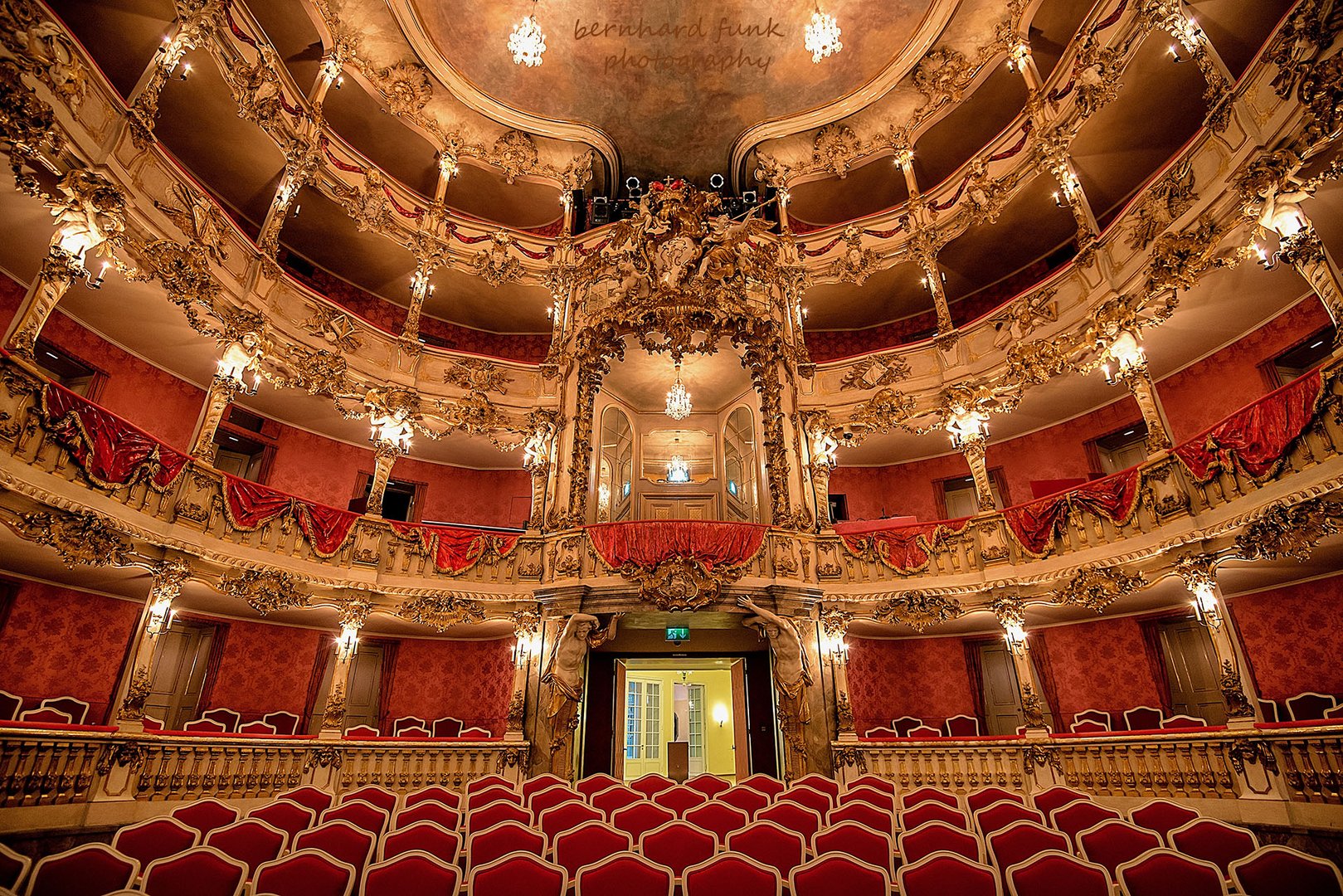 Cuvilliés Theater in der Münchner Residenz [113_3170]