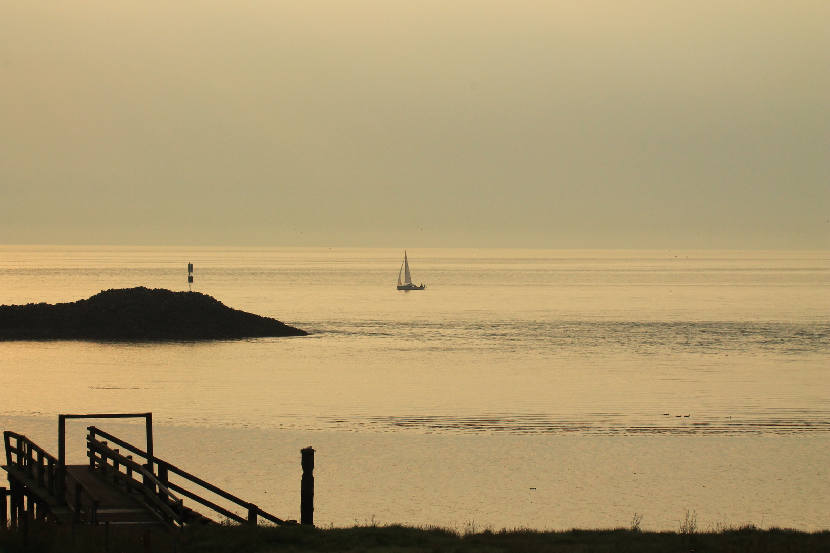 Cuxhaven - Morgendlicher Aufbruch ( nicht bearbeitet )