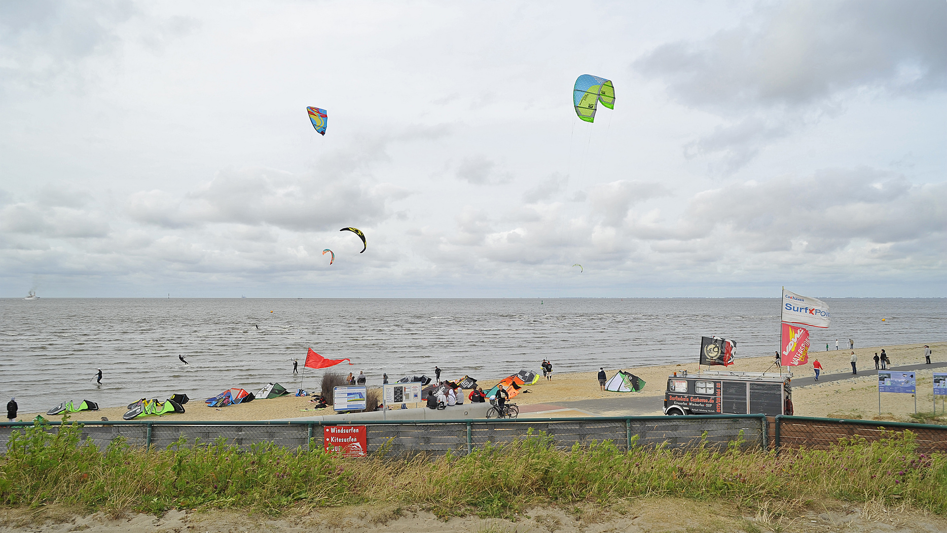 Cuxhavener Surfschule in Döse kurz vor der Kugelbake