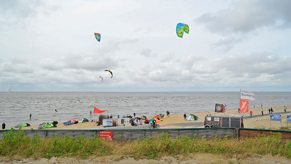 Cuxhavener Surfschule in Döse kurz vor der Kugelbake