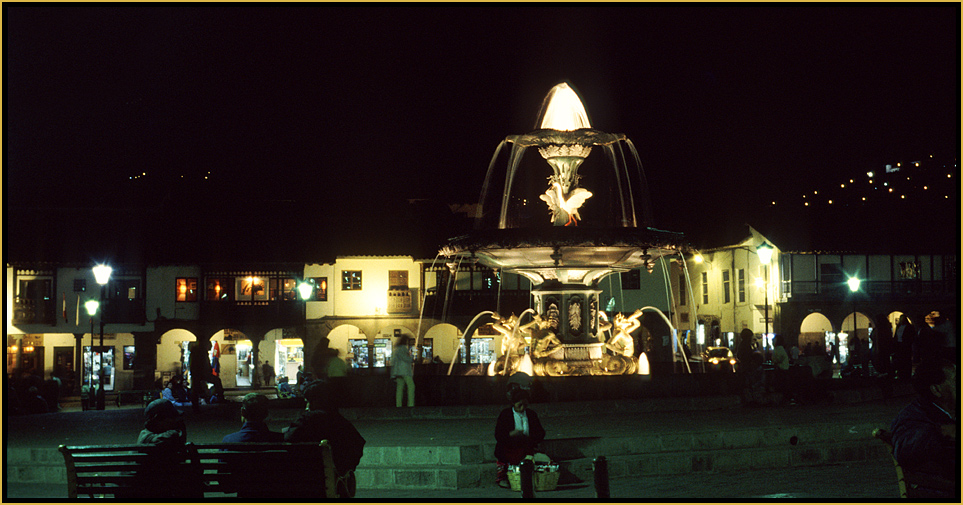 Cuzco - Plaza de Armas bei Nacht