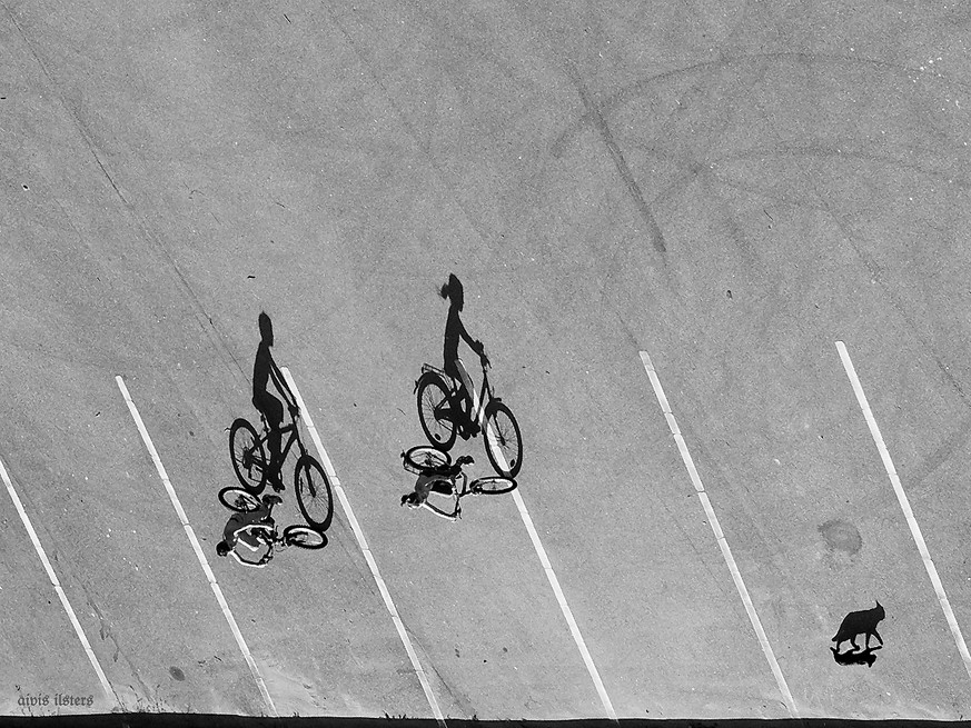 Cycling shadows