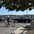 Cyclisme ou lecture sur les quais