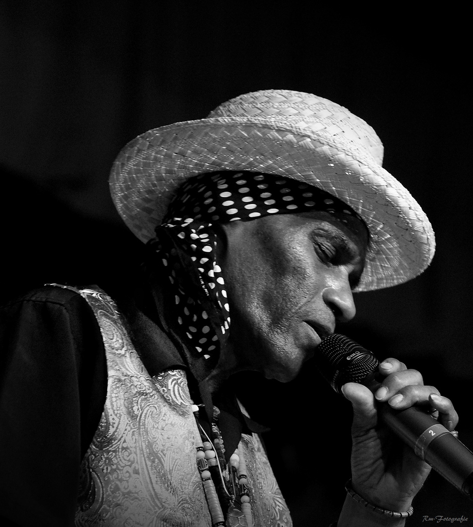 Cyril Neville