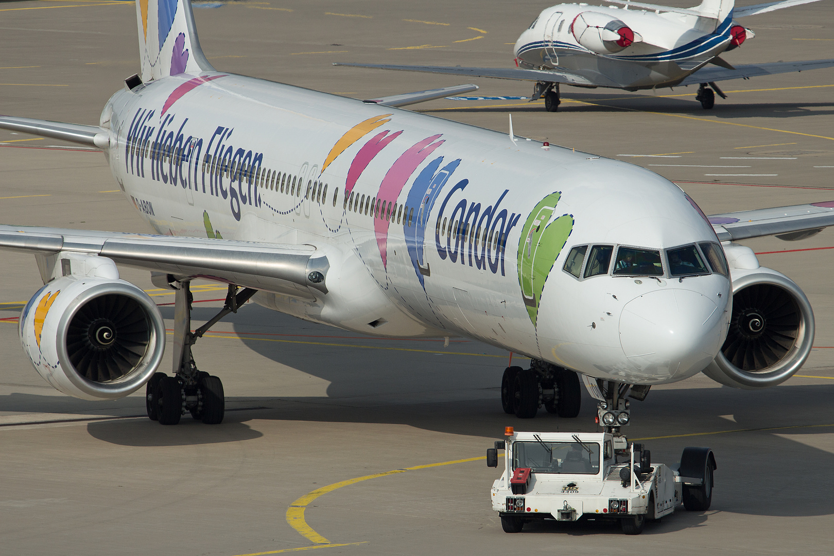 D-ABON - Boeing 757-330(WL) - Condor