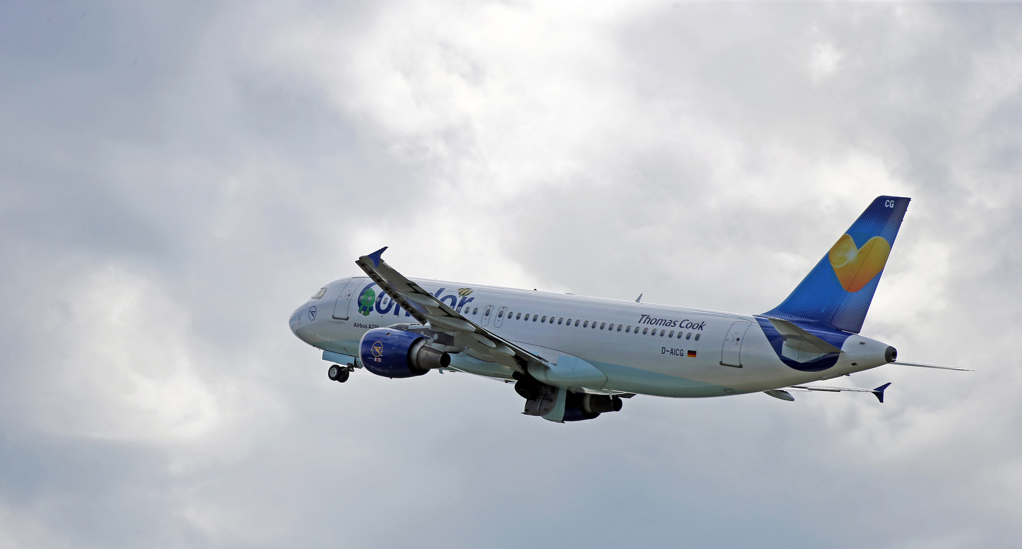 D-AICG  - Airbus 320-212 -