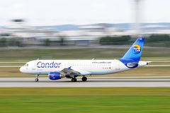 D-AICK - Condor Berlin Airbus A320-212