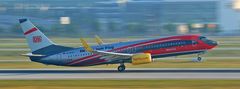 D-ATUC - TUIfly - Boeing 737-8K5 - Im Zug zum Flug