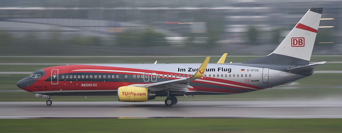 D-ATUC - TUIfly - Boeing 737 - Im Zug zum Flug