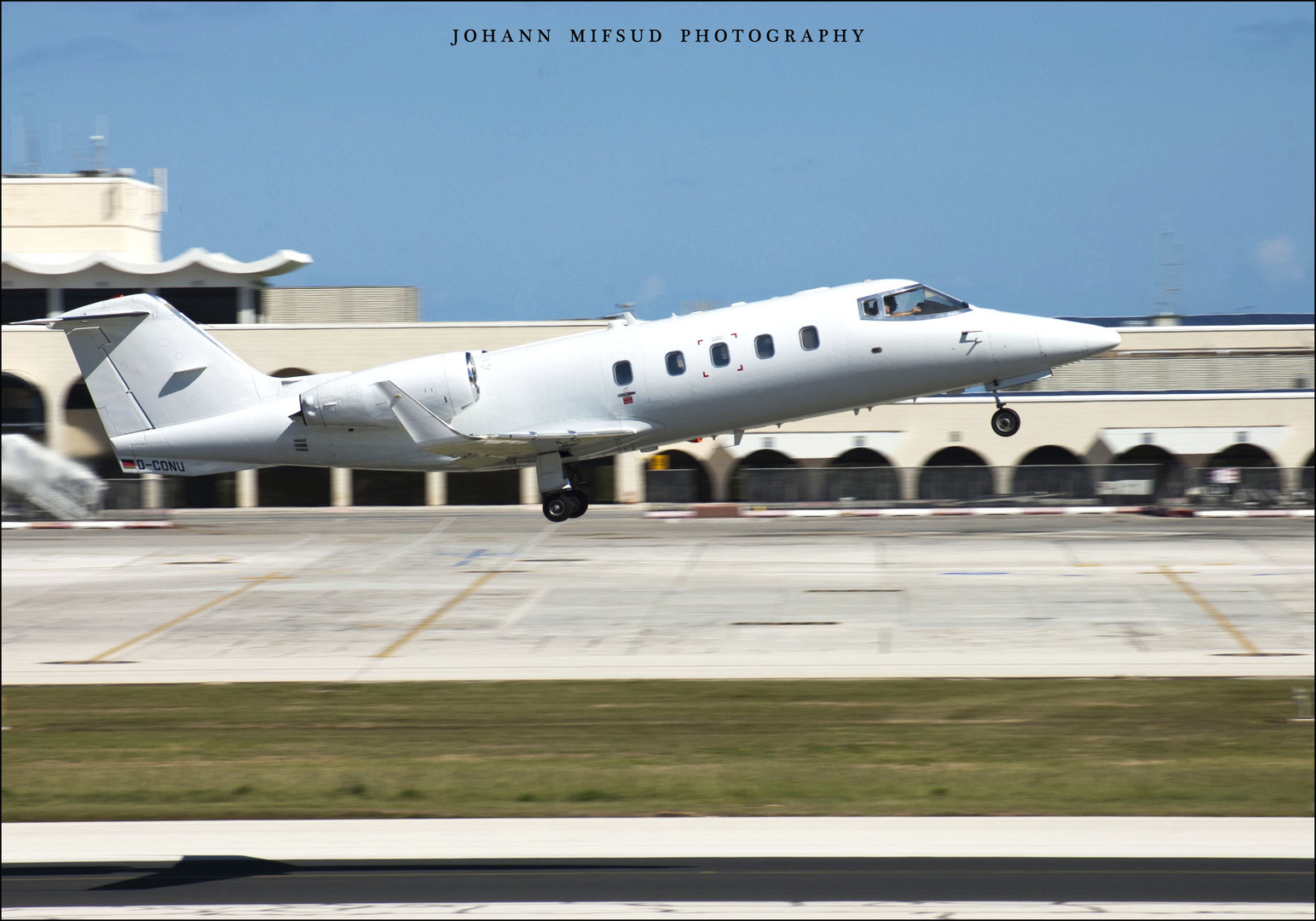 D-CONU Learjet