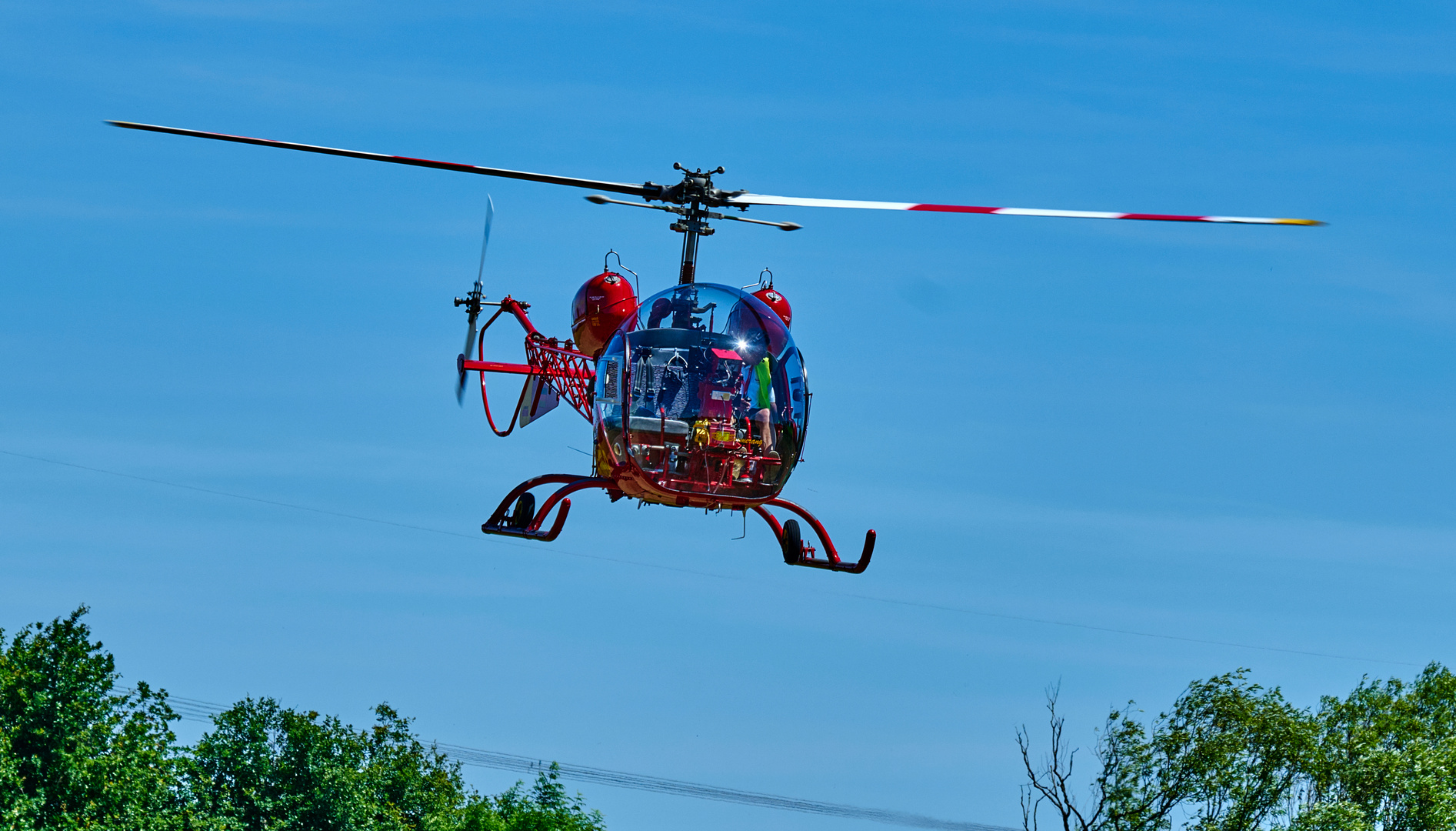 D-Helo aus Offenburg die Rote Bell 