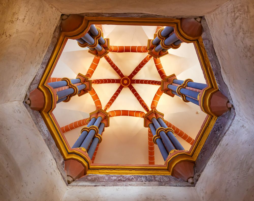 Kapelle im mittelalterlichen Schloss Vianden von Michèle lu