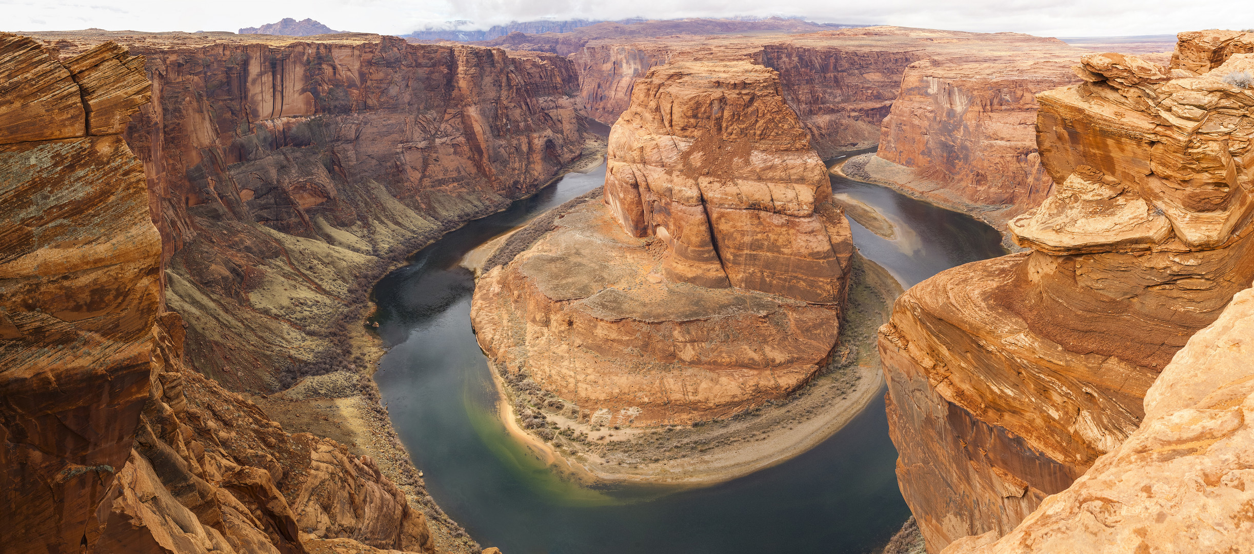 _D2X8478_Panorama_horseshoe Bend Accsses Point-150dpi