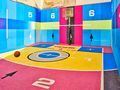 Basketballplatz mitten in Paris von Alexander Dacos