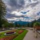 Blick vom Schloss Linderhof in Richtung Alpen