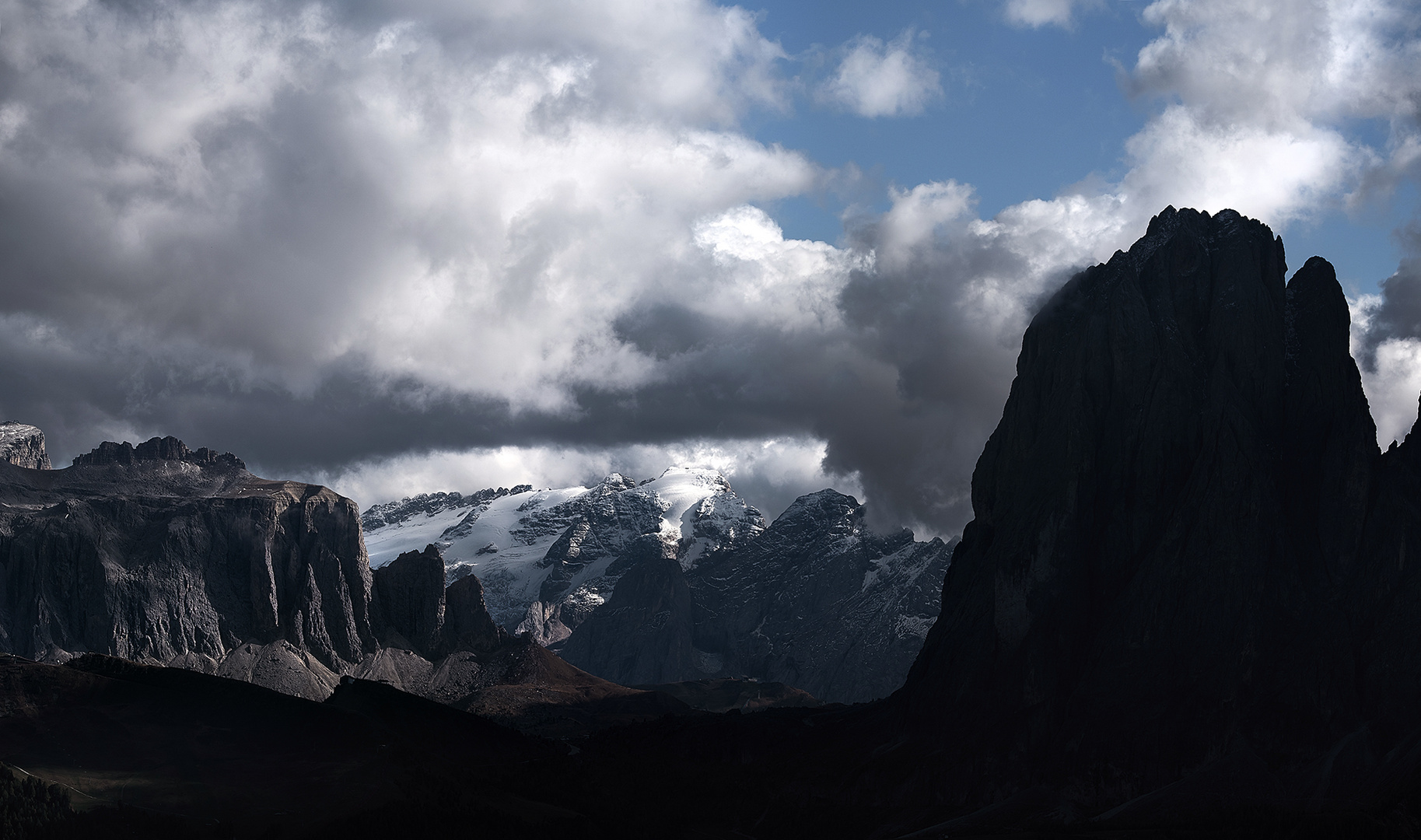 Da hinten, die Marmolada