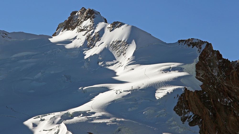 Da ist er, der Monte Rosa ganz  oben mit der Dofourspitze... 