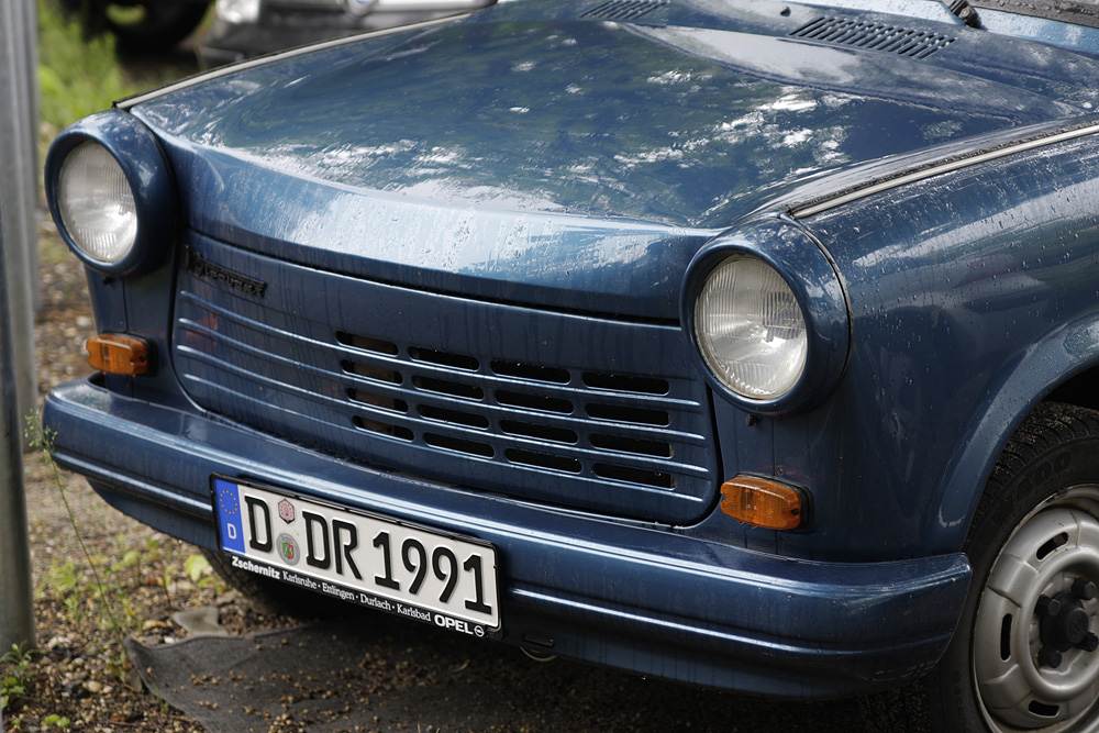 Da kam die Schönste bis an den Rhein um sich mit dem ähh.. Opel zu vereinigen ;-)