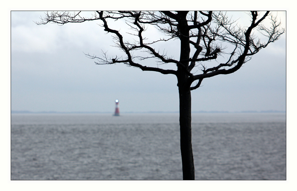 Da kann auch der schönste Leuchtturm nicht zur Geltung kommen, ...