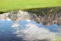 Da stehen die Berge kopf