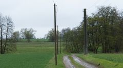 da stiefelst Du kilometerweit bei Regen in  Richtung Wasser