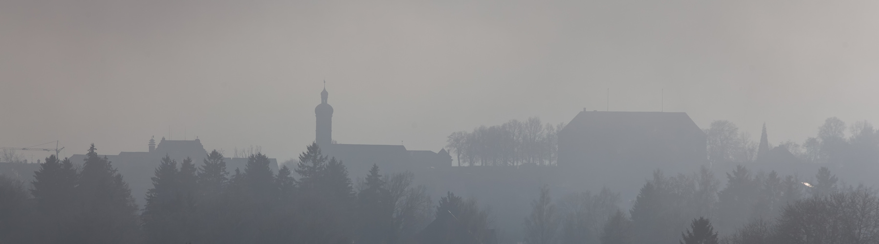 Dachauer Skyline im Nebel