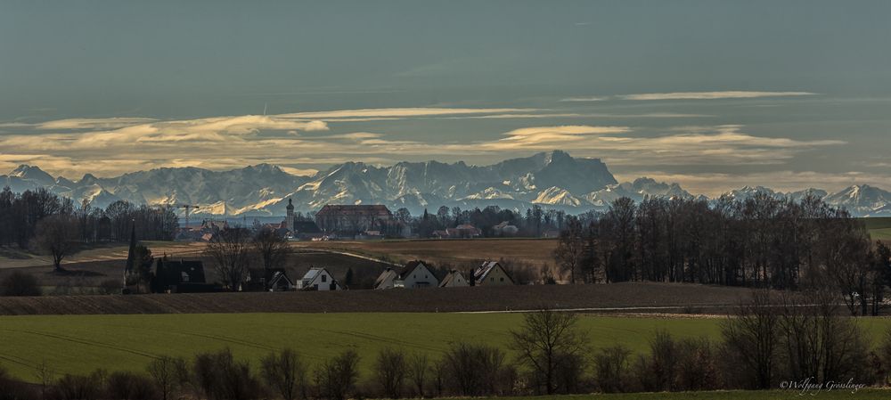 Dachau`s Altstadt am Rande der Alpen