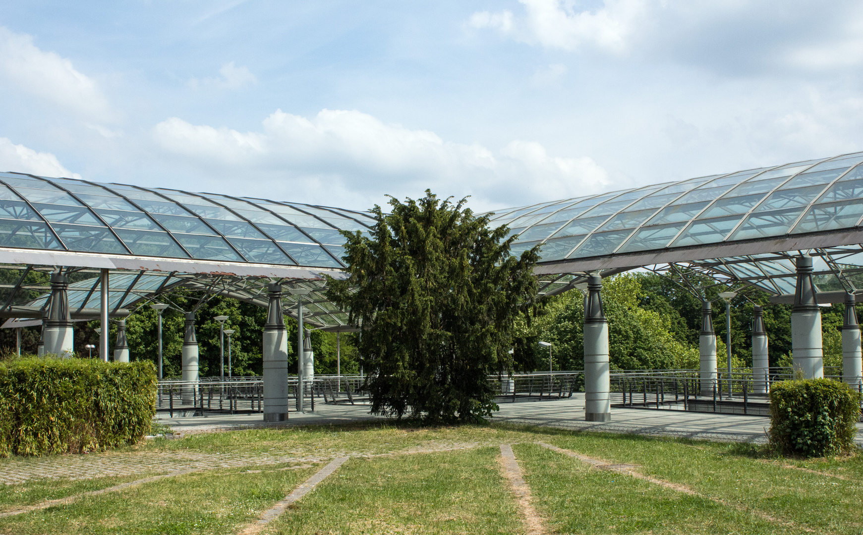 Dachkonstruktion der U-Bahn-Station Westfalenhalle