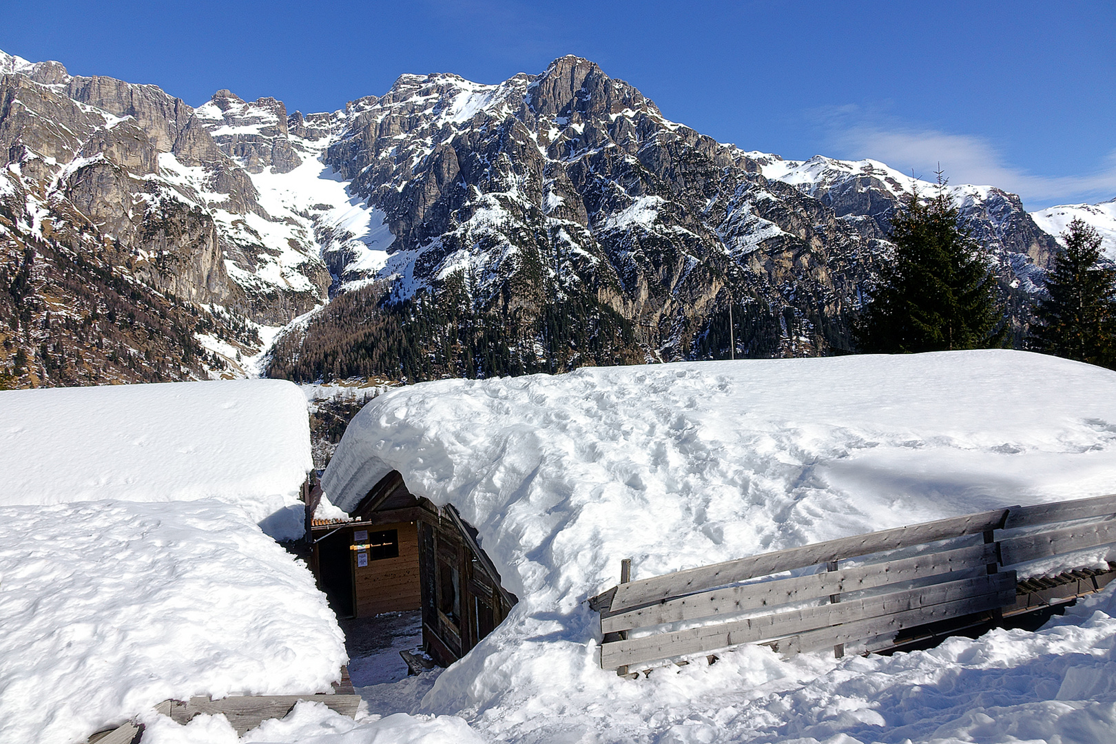 Dachlandschaft im Winter  :-))