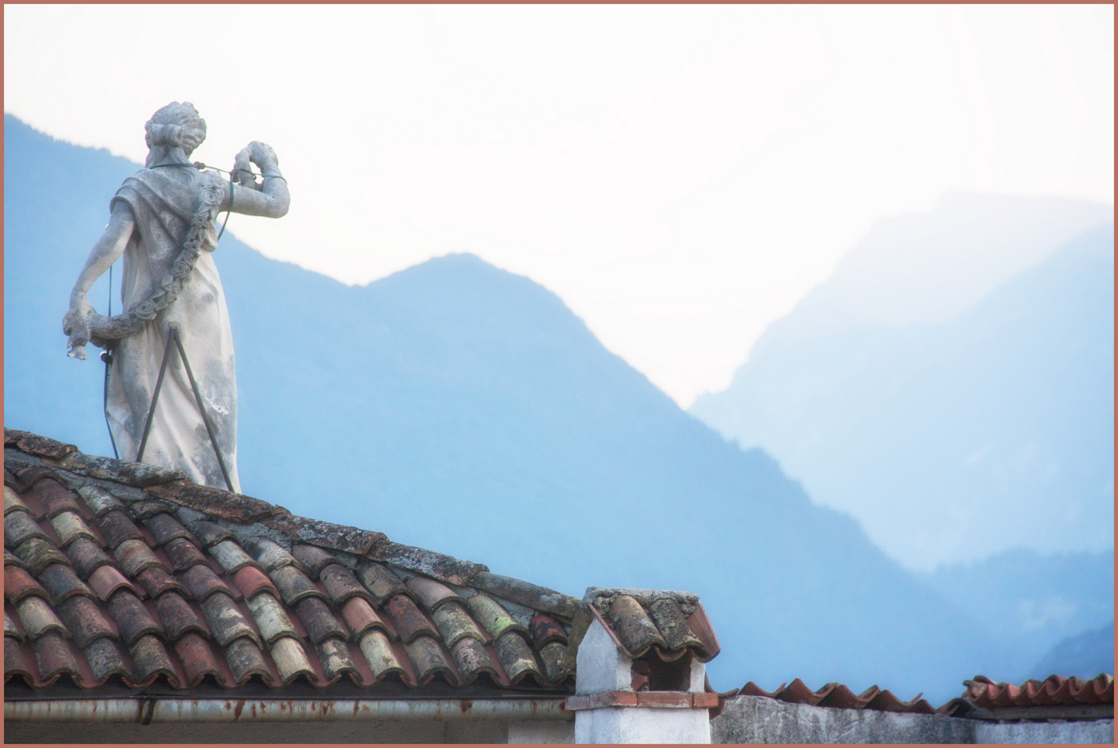 Dachskulptur in Südtirol