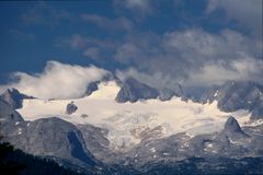 Dachstein mit Hallstättergletscher