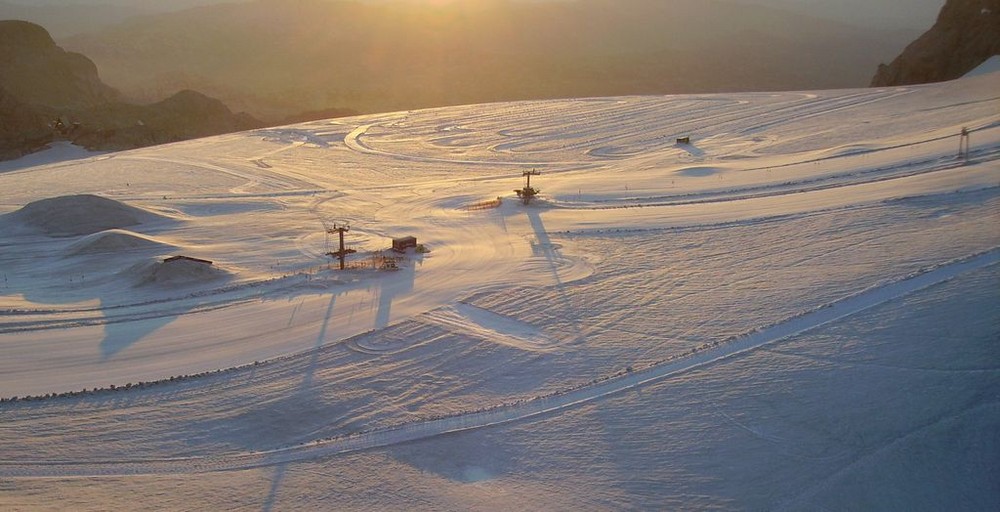 Dachsteingletscher in der Morgensonne.