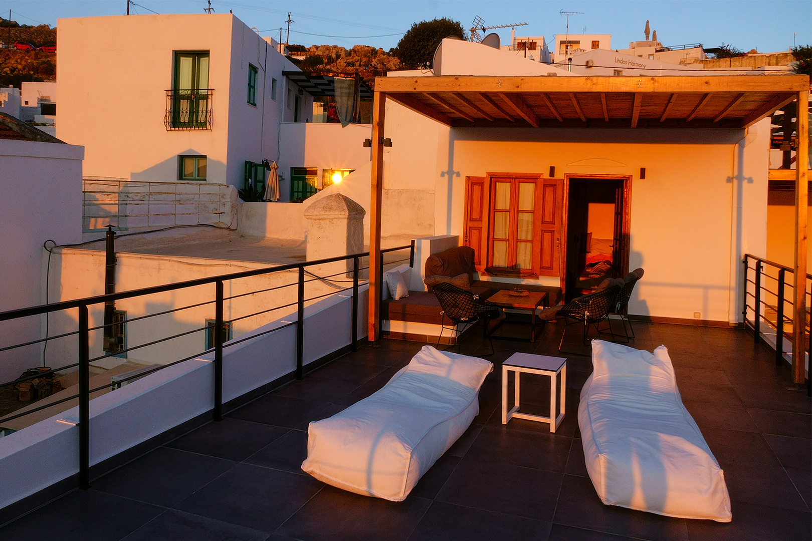 Dachterrasse in der Morgensonne