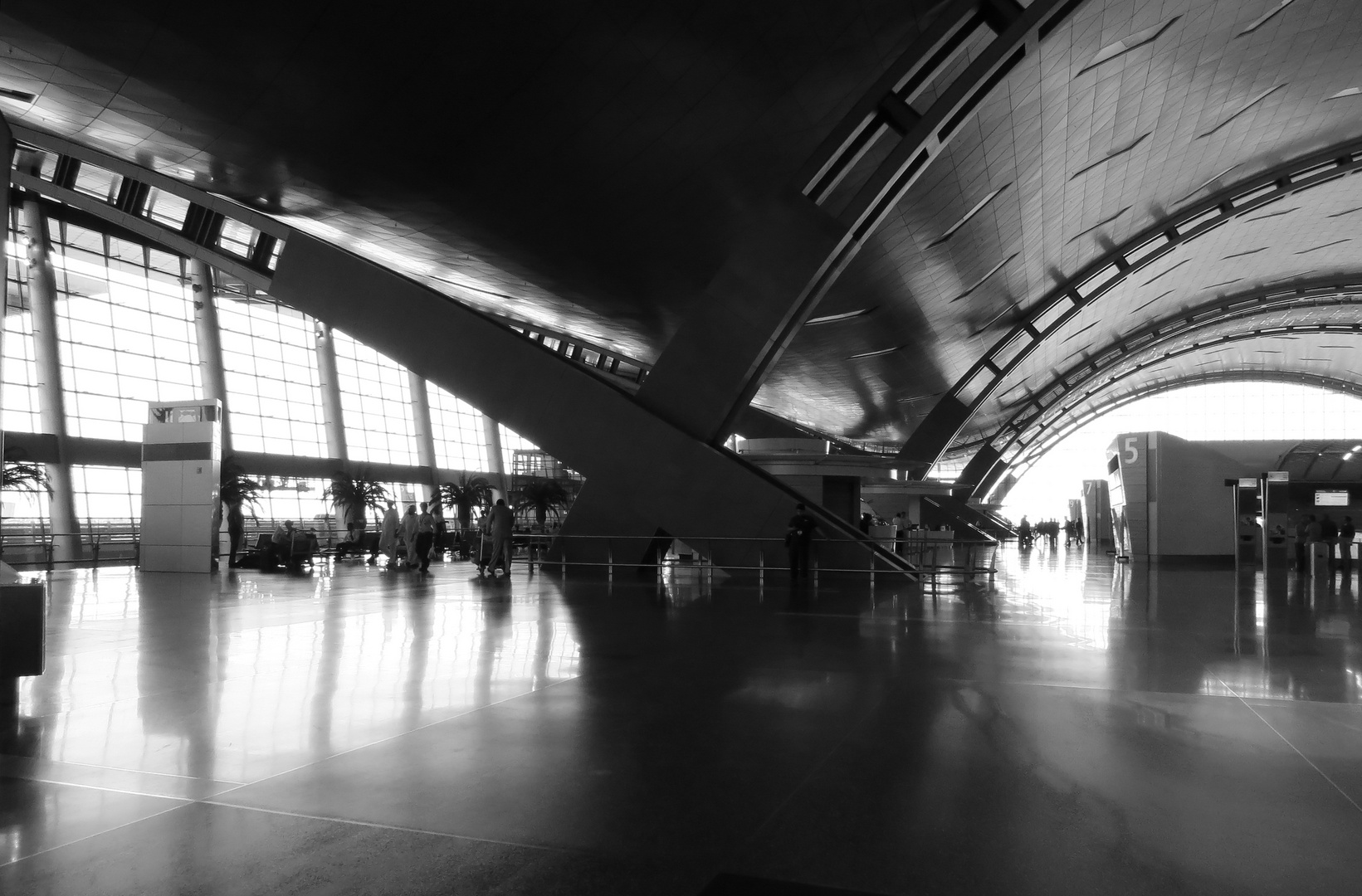 Dachträger Eingangshalle Doha Airport