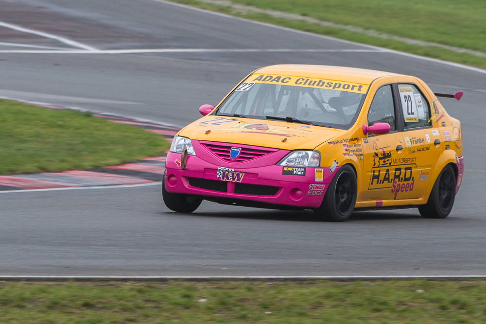 Dacia Logan beim Bördesprint Cup Oscherleben 2015