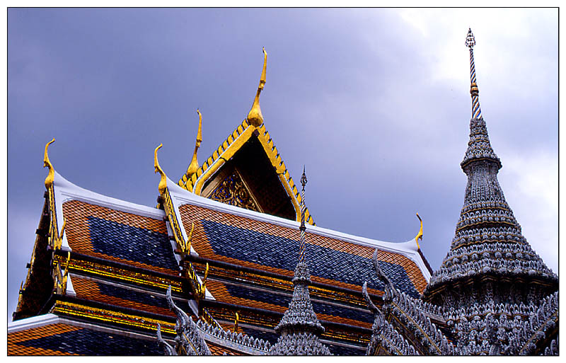 Dächer im Königspalast - Bangkok, Thailand
