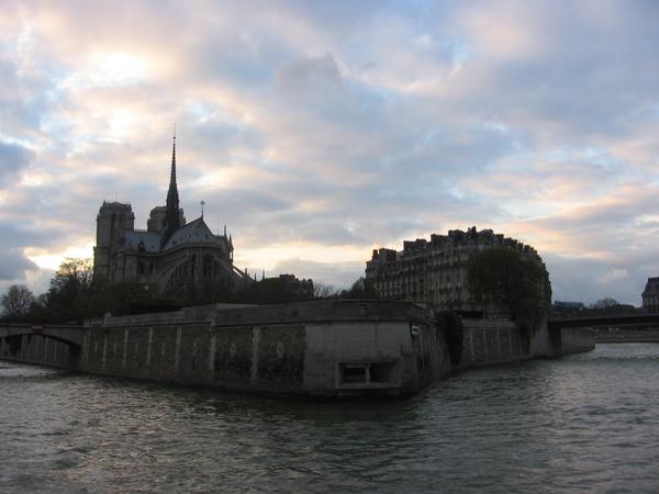 Dämmerstimmung in Paris