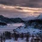 Dämmerung am Fjord