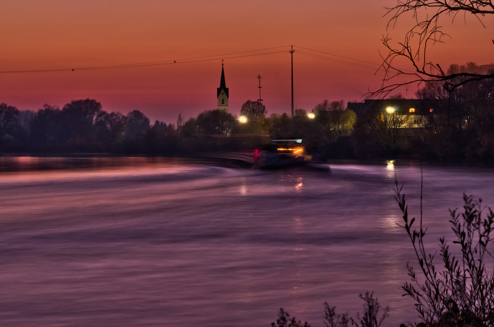 Dämmerung an der Donau