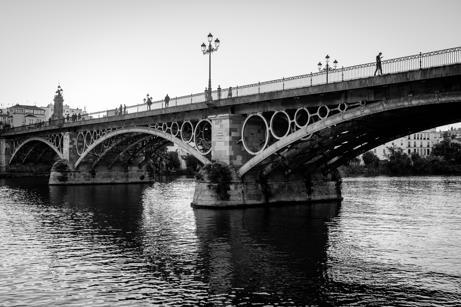 Dämmerung an der Puente de Triana II