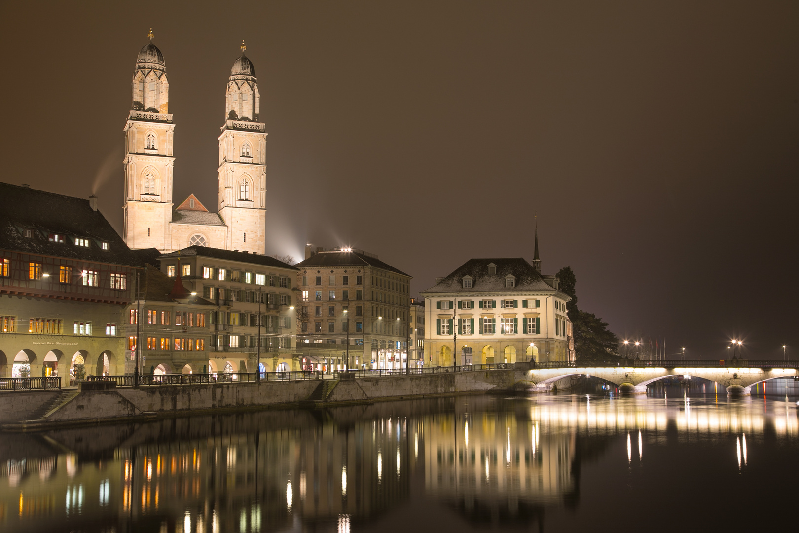 Dämmerung in Zürich