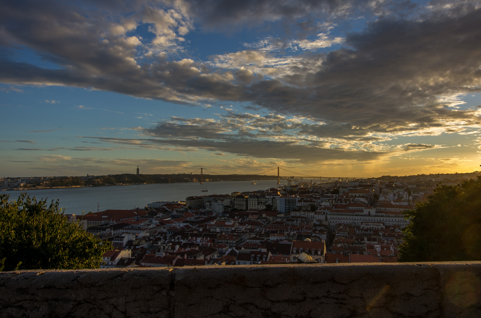 Dämmerung über Lissabon