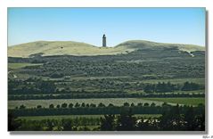 Dänemark : Blick von Vennebjergs Kirke auf die Rubjerg Knude mit Leuchtturm.